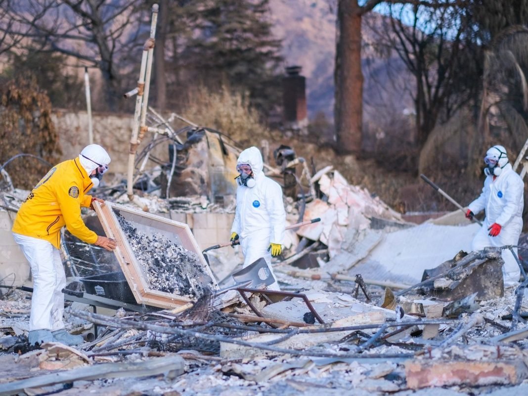 sifting-through-ash-for-valuables