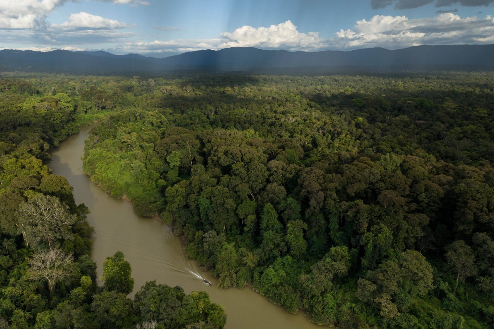 A boat on the O’Ta Bouk River, the longest river in Virachey National Park. Photo by Andy Ball/Mongabay.