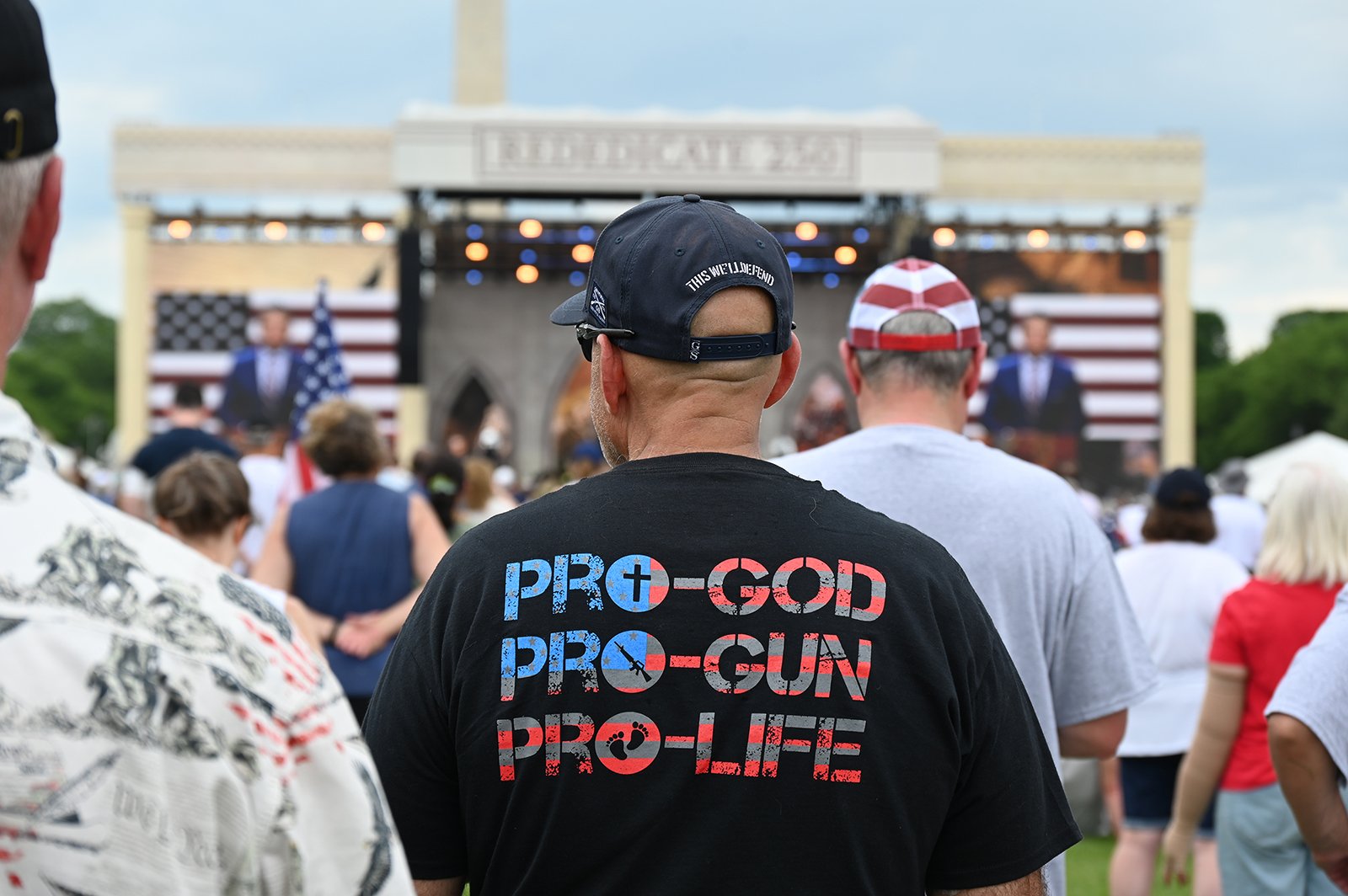 Trump allies lead thousands in prayer to ‘rededicate’ America to God on National Mall 5 webRNS Rededicate Washington05 051726