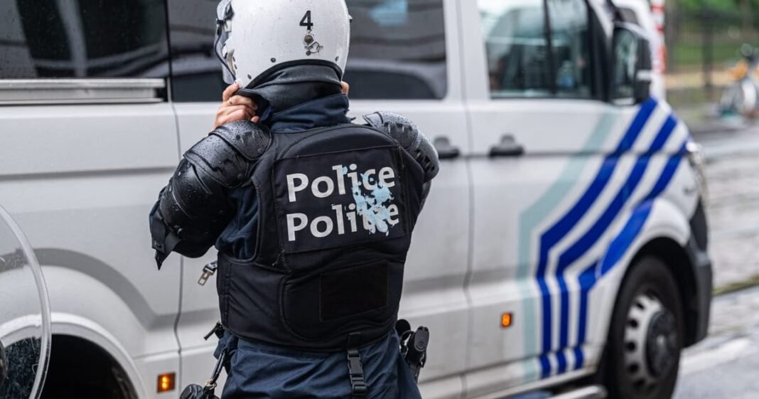 Students clash with police in Brussels over education budget cuts