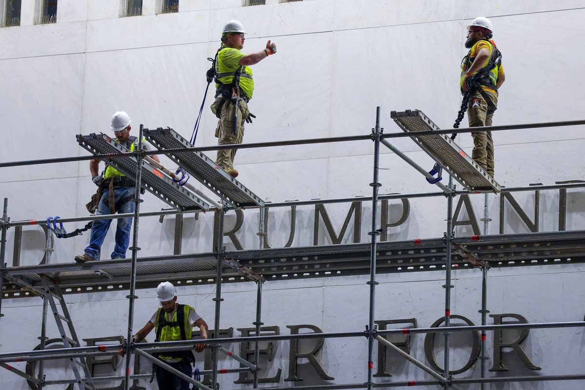 Trump’s name purged from Kennedy Center