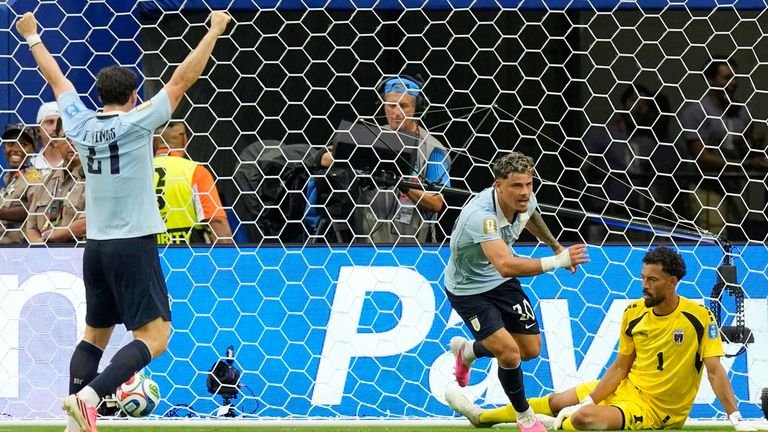 Uruguay's Maxi Araujo reacts after scoring his team's first goal 