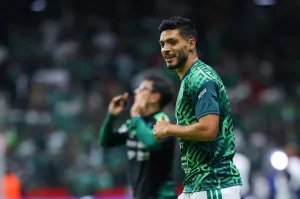 25 Hottest Soccer Stars at the 2026 World Cup: Rodrigo De Paul, Jude Bellingham, Christian Pulisic and More 33 TOLUCA, MEXICO - JUNE 04: Raul Jimenez of Mexico reacts during the international friendly match between Mexico and Serbia at Nemesio Diez Stadium on June 04, 2026 in Toluca, Mexico. (Photo by Agustin Cuevas/Getty Images)