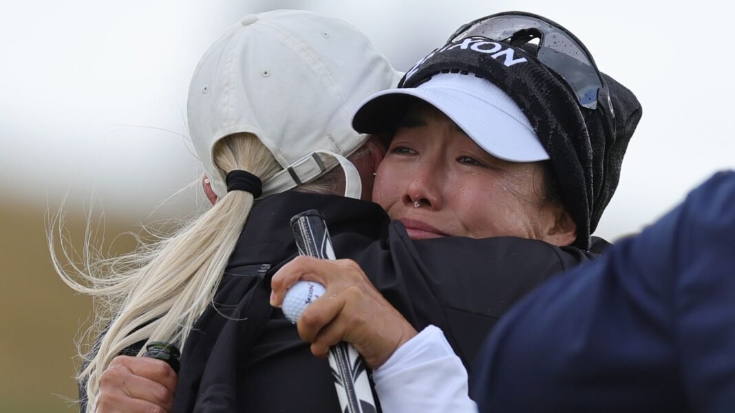 Jenny Shin (right) won the Women's Scottish Open in Ayrshire (PA Images)