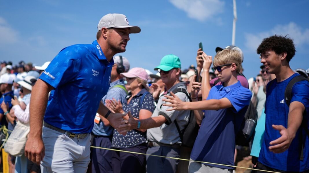 Should golfers be made to speak to media? 'McIlroy fed