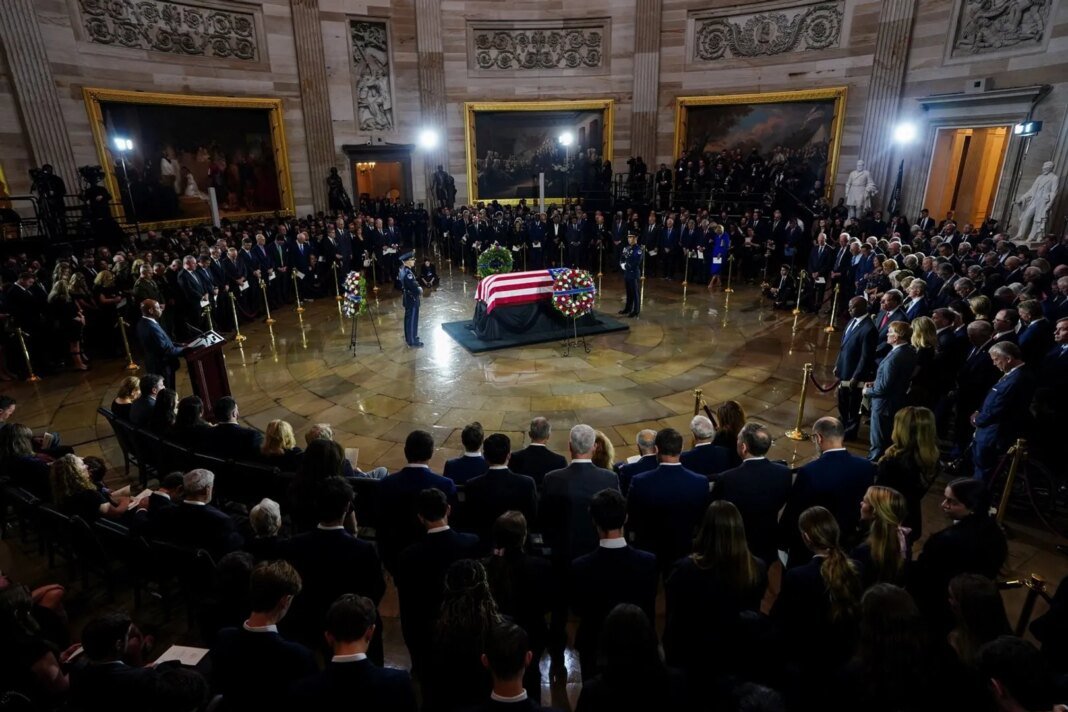 Tributes paid to Lindsey Graham at US Capitol ceremony