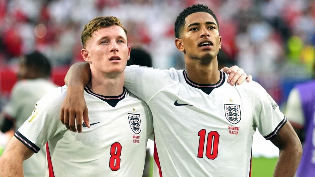 Elliot Anderson and Jude Bellingham after England's World Cup quarter-final win over Norway