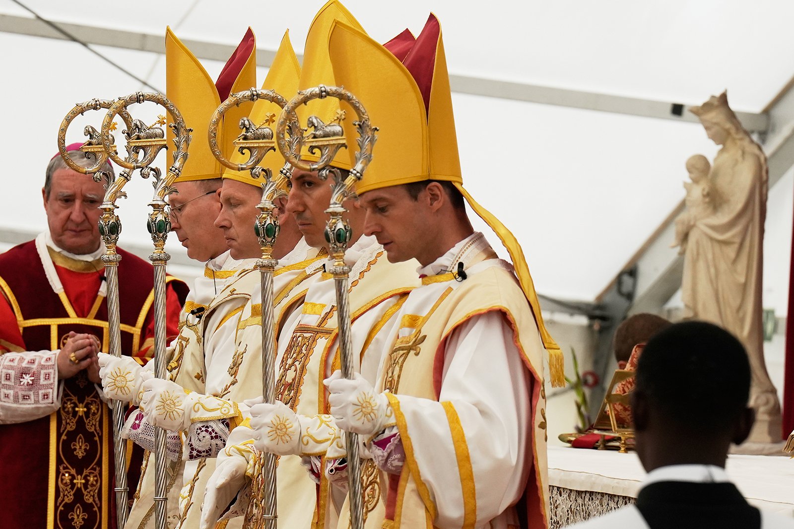 The liturgy wars are back. Spoiler: They never left. 1 webRNS Photos Week04 063026